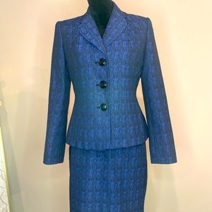 Stunning Blue blazer with skirt